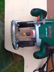 Вертикальная фрезерная машина Bosch POF 1200 AE 0.603.26A.100