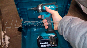 Аккумуляторный шуруповерт Makita DTD153ZJ