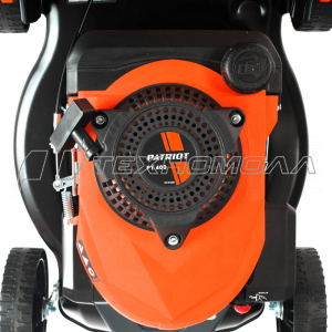 Бензиновая газонокосилка PATRIOT PT 400 512109400