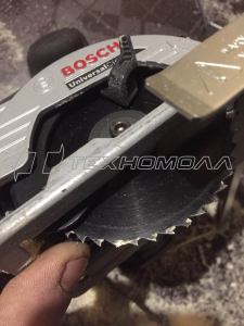 Аккумуляторная дисковая пила Bosch UniversalCirc 12 0.603.3C7.002