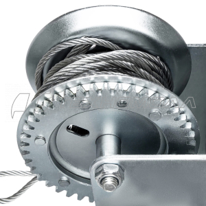 Лебедка шестеренчатая, тяга - 0,8 т, тросовая// Matrix