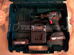 Аккумуляторный шуруповерт Bosch GSR 18V-50 06019H5020