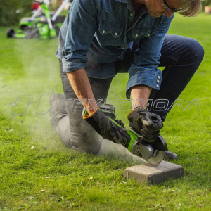 Ак. угловая шлифмашина Greenworks GD24AG