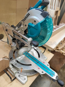 Торцовочная пила Makita LS1219