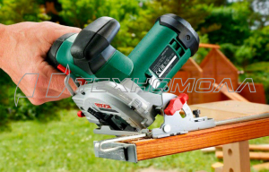 Аккумуляторная дисковая пила Bosch UniversalCirc 12 0.603.3C7.002
