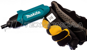 Аккумуляторная отвертка Makita DF001DW