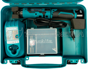 Аккумуляторная отвертка Makita DF012DSE