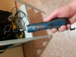 Аккумуляторная отвертка Bosch GO kit 0.601.9H2.021